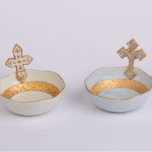 JFD_3367_crop Small Porcelain Cross Bowl (Ivory or French Blue)